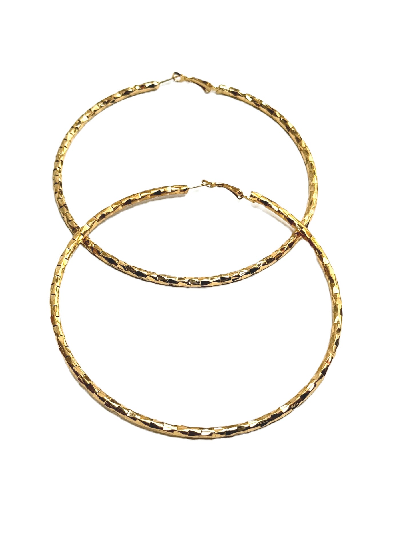 Large Geometric Hoops